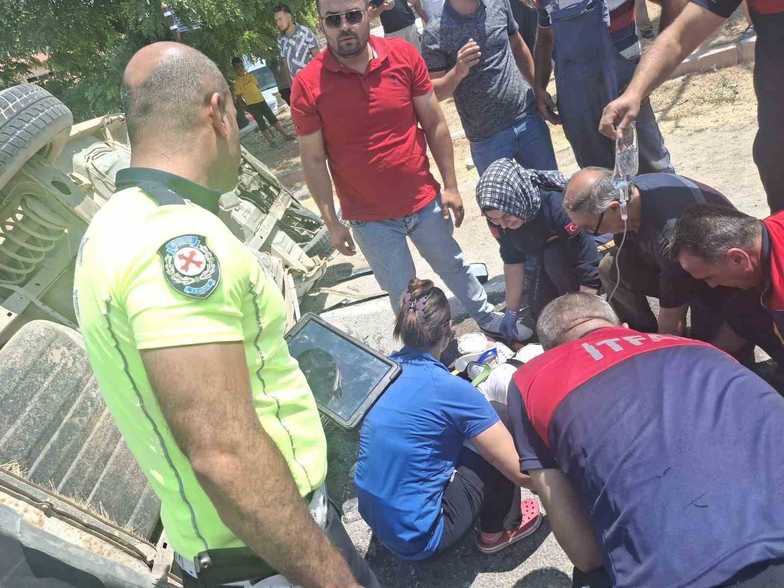 Otomobil ile Motosiklet Çarpıştı: Astsubay Hayatını Kaybetti