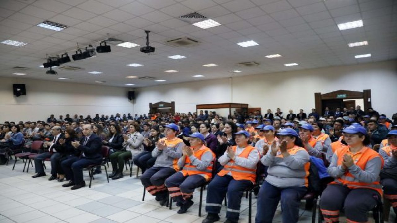 Başkan Gümüş,  Çalışanlarına Teşekkür Etti