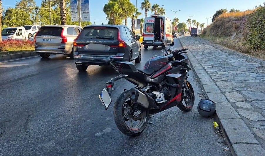Muğla'da Motosiklet Ciple Çarpıştı