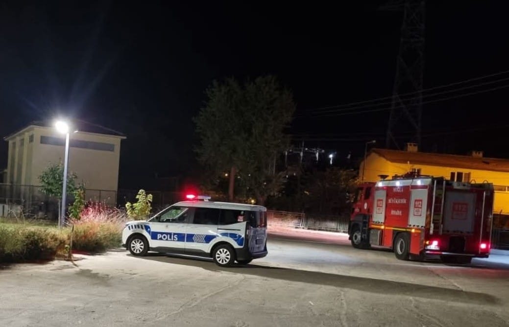 Menteşe’de Karşıyaka Karanlığa Büründü!