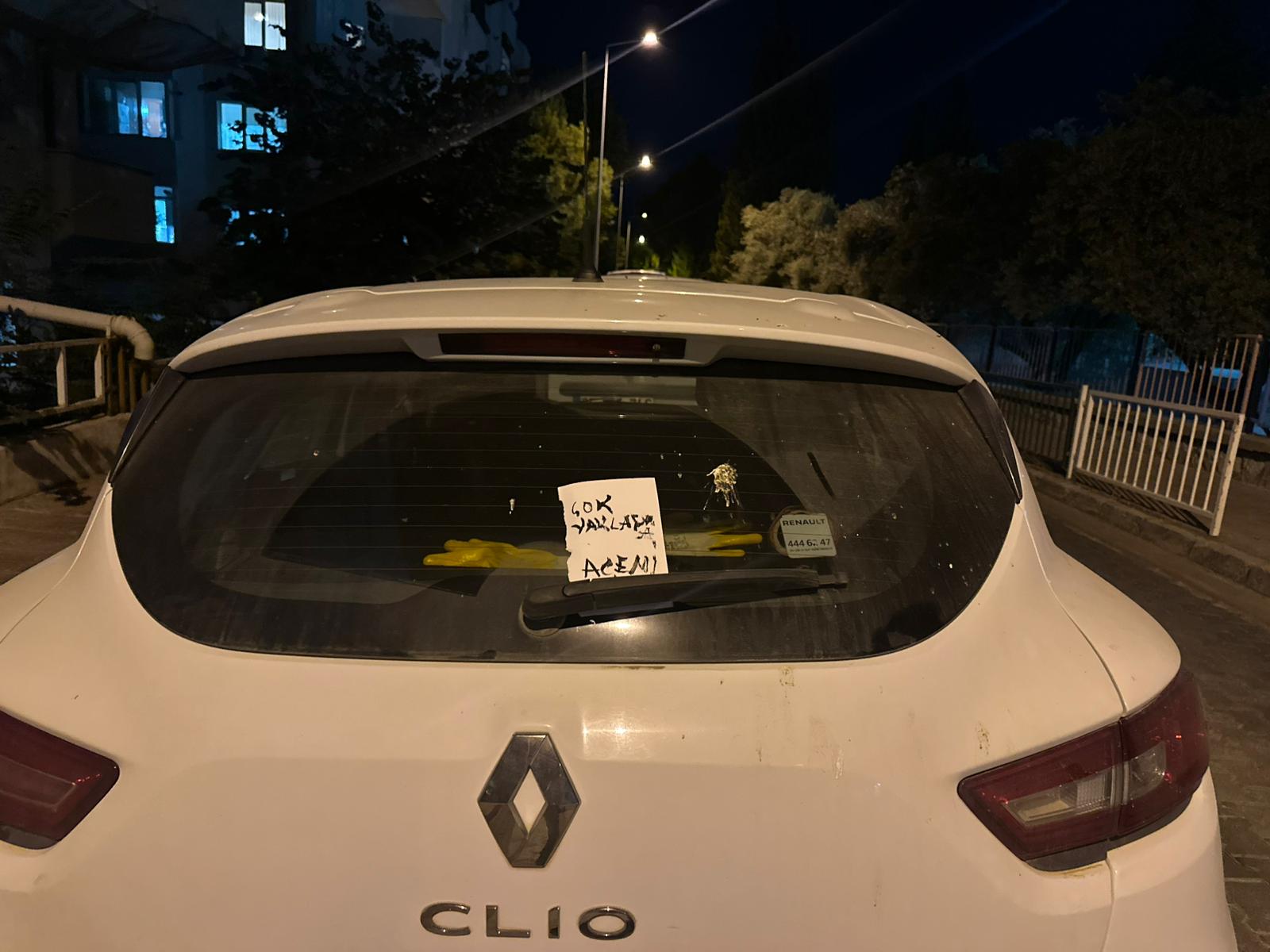 Muğla’da Acemi Şoförden Uyarı: “Çok Yaklaşma Acemi”