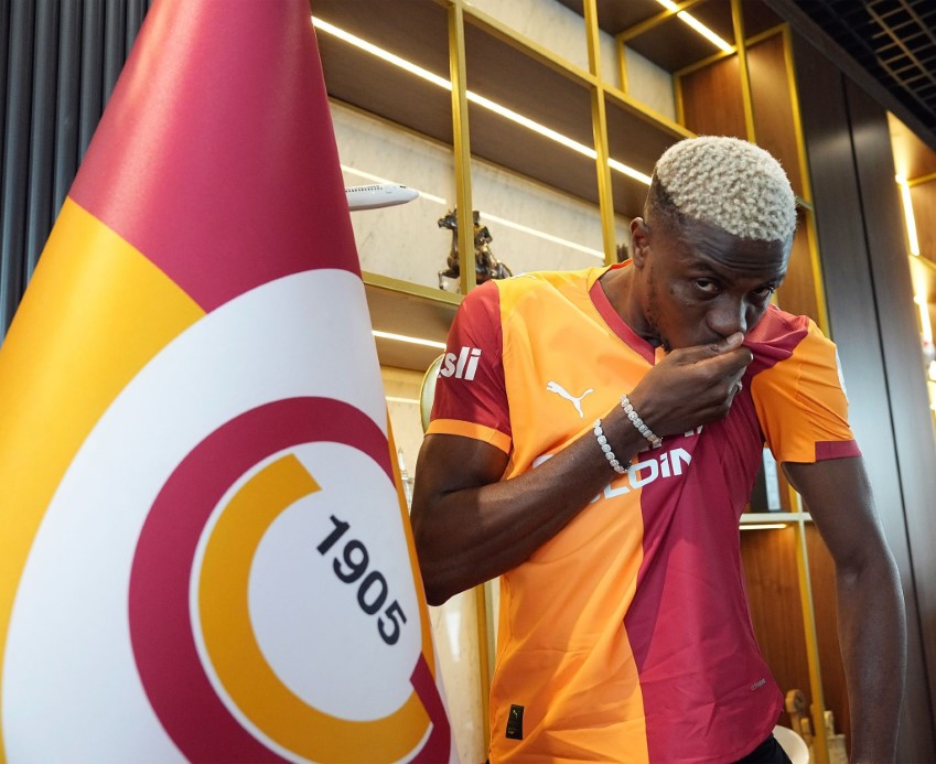 Osimhen Bombası Patladı: Galatasaray'dan Rekor Transfer
