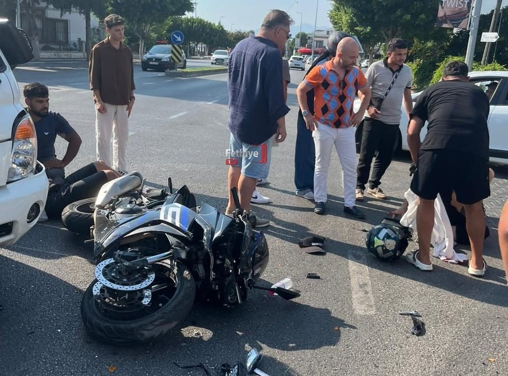 Fethiye'de Trafik Kazası, Yaralılar Var