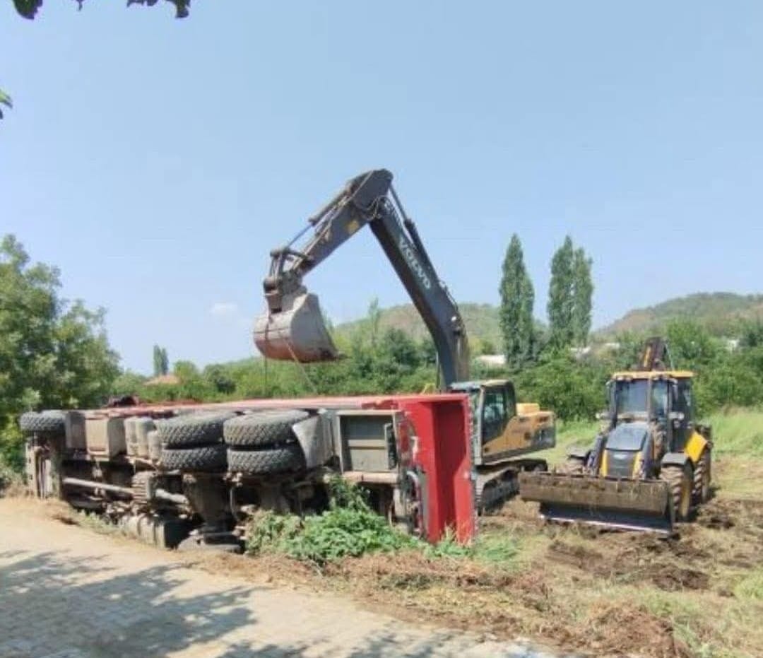 Muğla'da Orman'ın Su Tankeri Devrildi