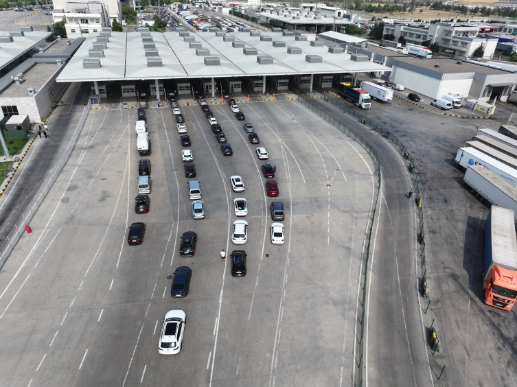 Gurbetçilerin Hüzünlü Dönüşü Başladı