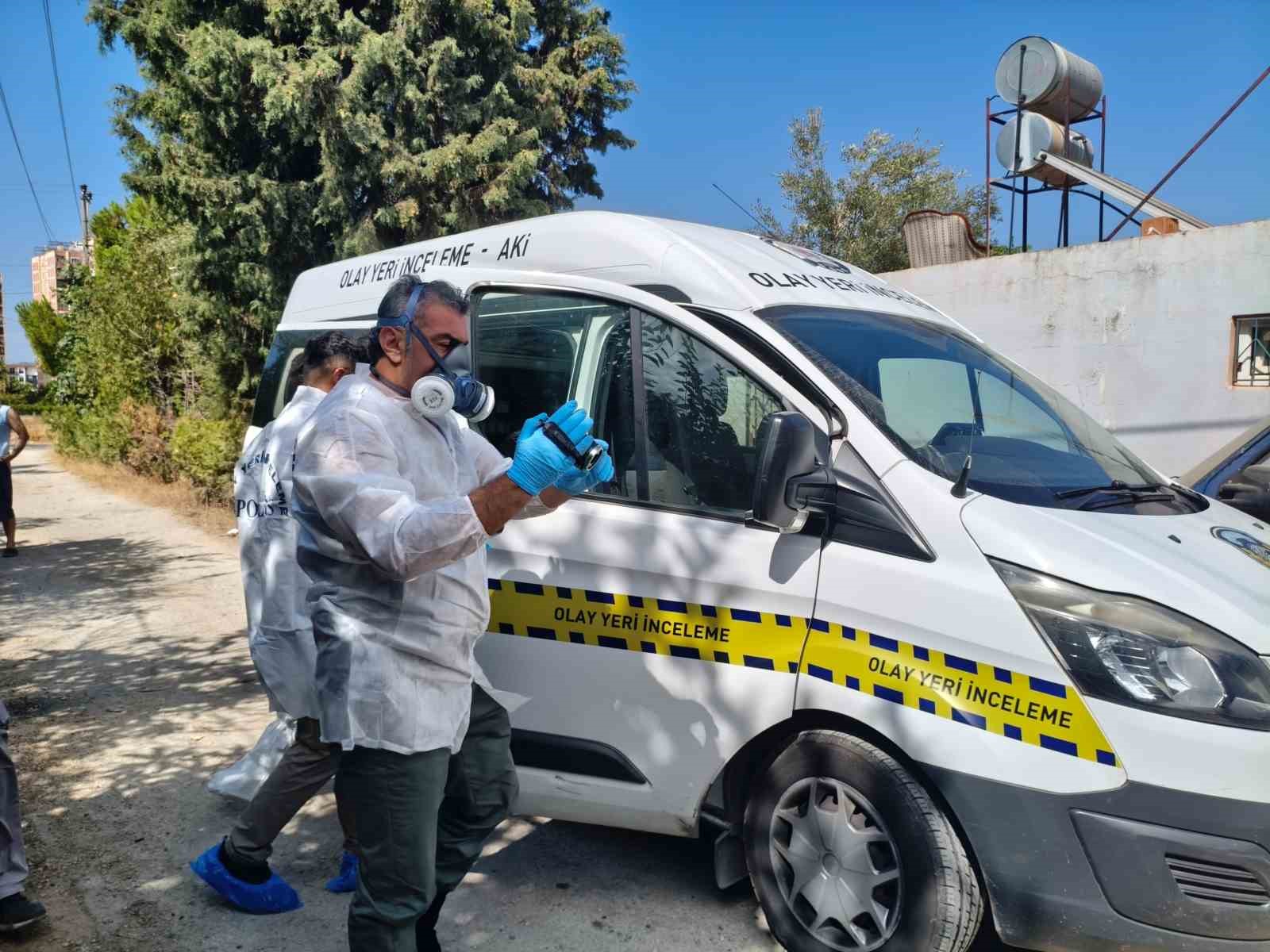 Otel Çalışanı Evinde Ölü Olarak Bulundu