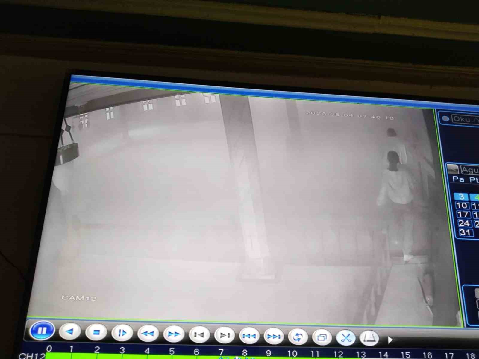 Şaka Sınırı Aşıldı: Gençler Camiye Zarar Verdi