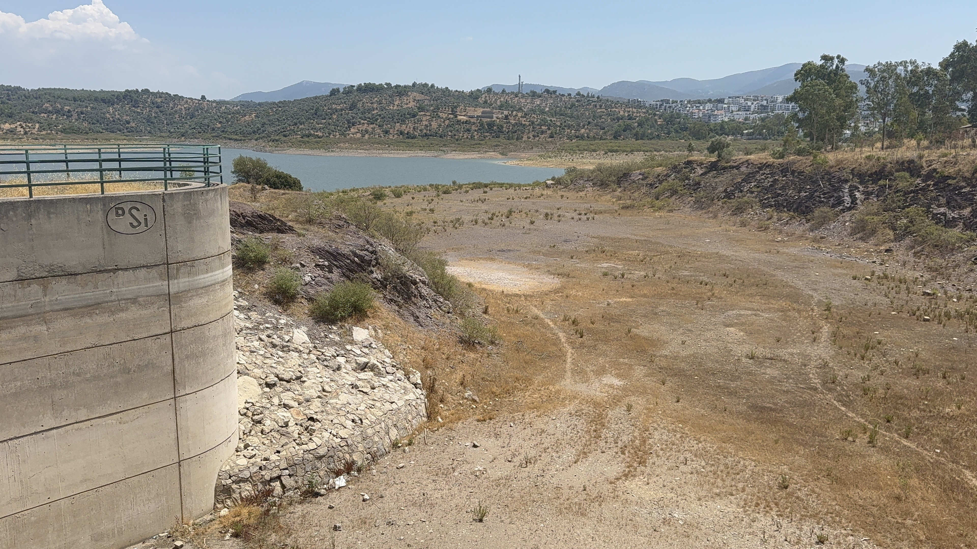 Bodrumda Barajlar Alarm Veriyor: Geyik ve Mumcular Barajları Kritik Sınırda