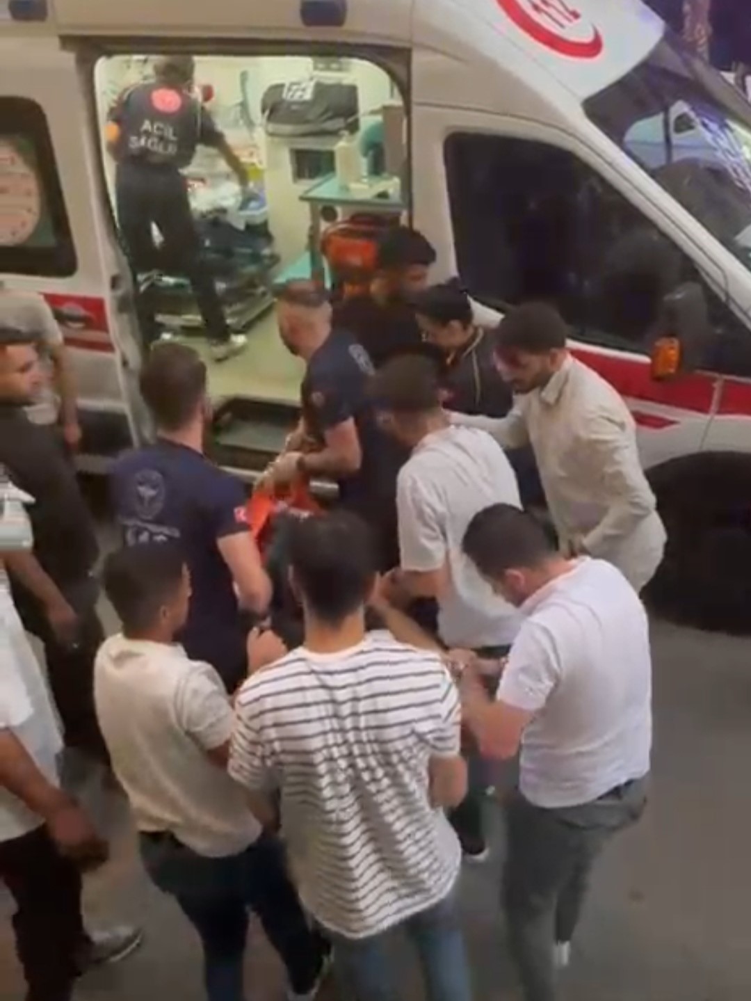 Sokak Ortasında Yine Silahlı Saldırı