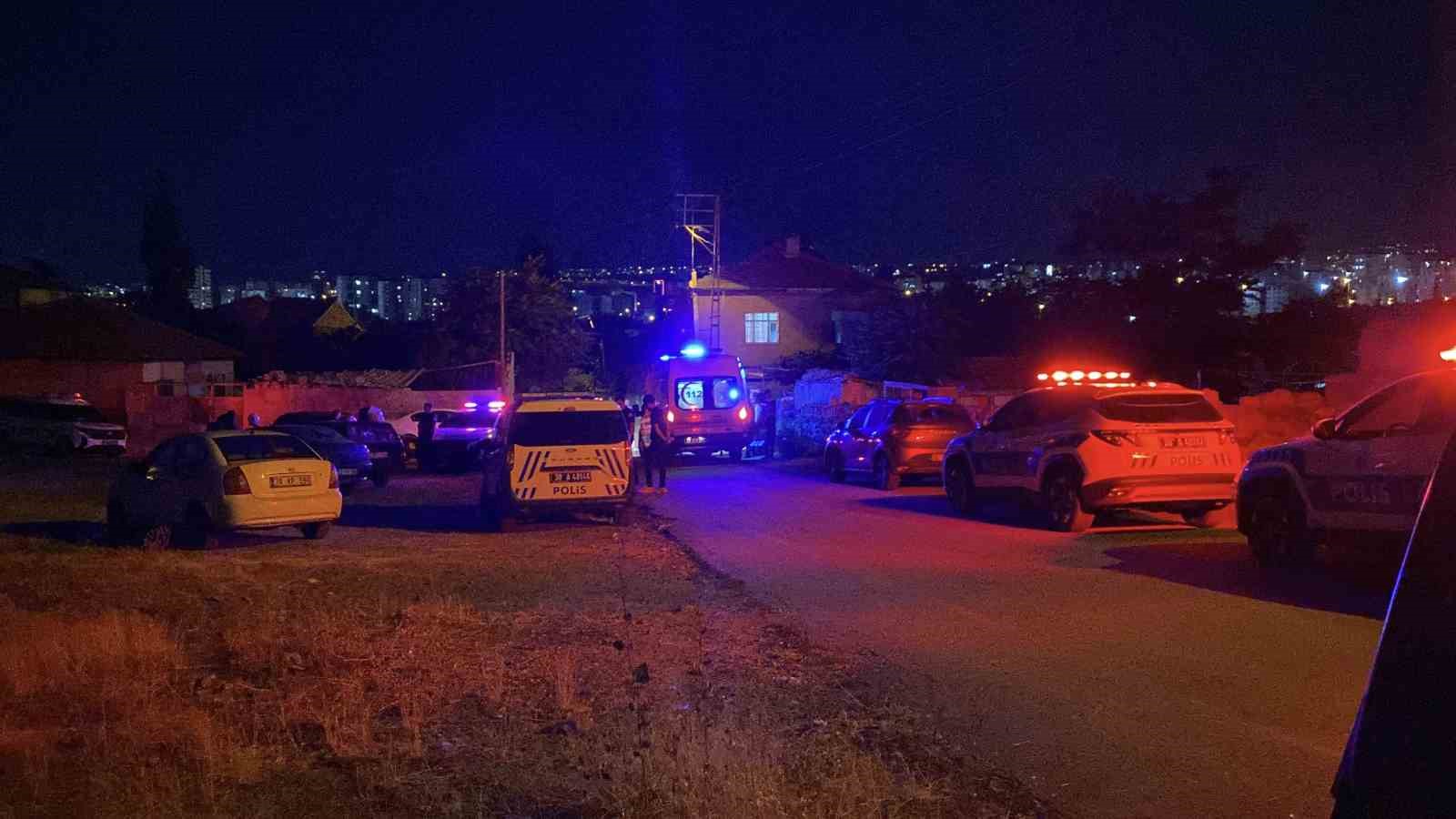 Düğünde Bıçaklı Kavga: 2’si Ağır 3 Yaralı