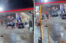 Polis Şiddeti Kamerada: Yerde Hareketsiz Yatarken Vurmaya Devam Etti