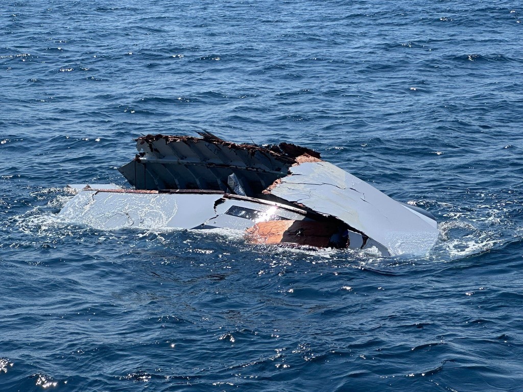 Yat İkiye Ayrıldı, Kendisi Kayıp: Ünlü İş adamı Her Yerde Aranıyor