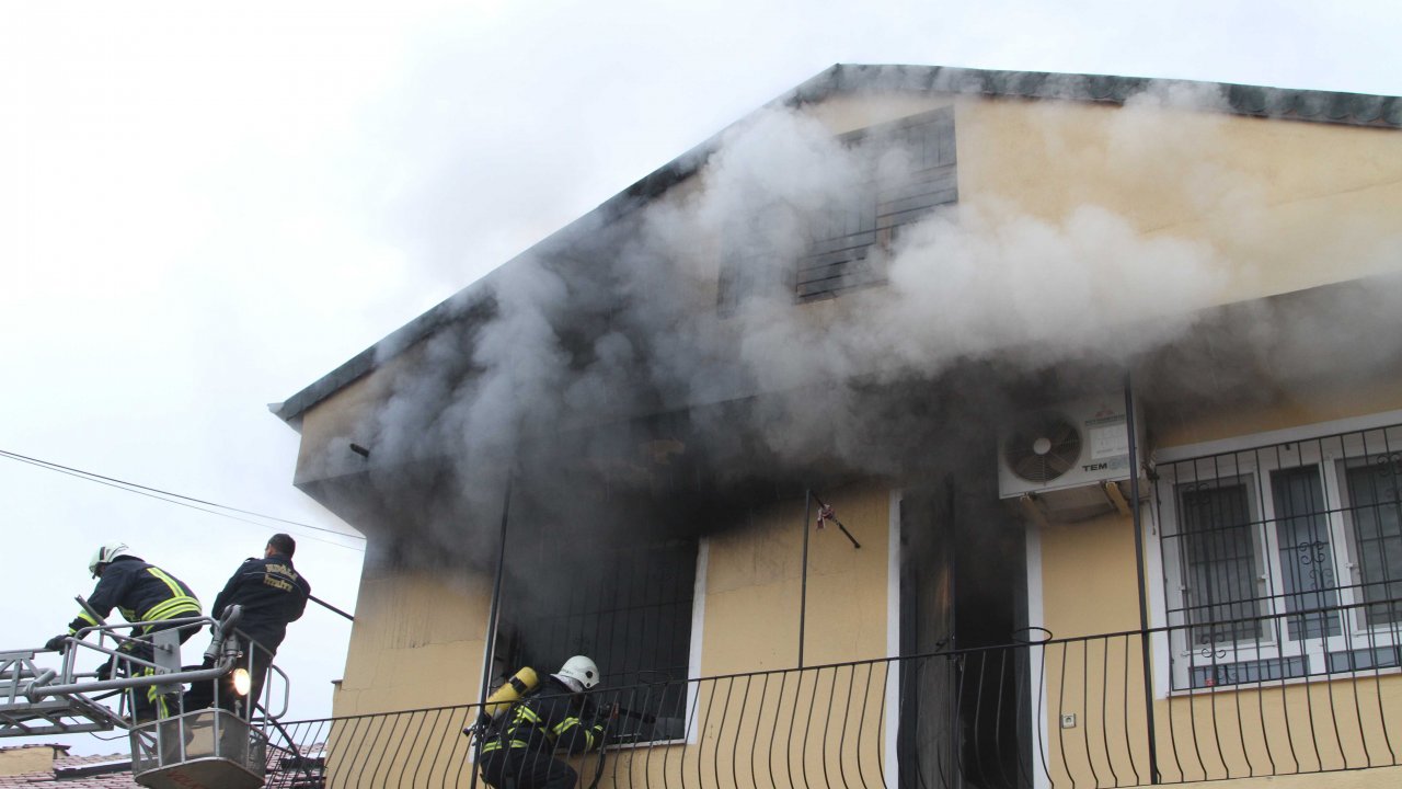 Fethiye'de ev yangını korkuttu