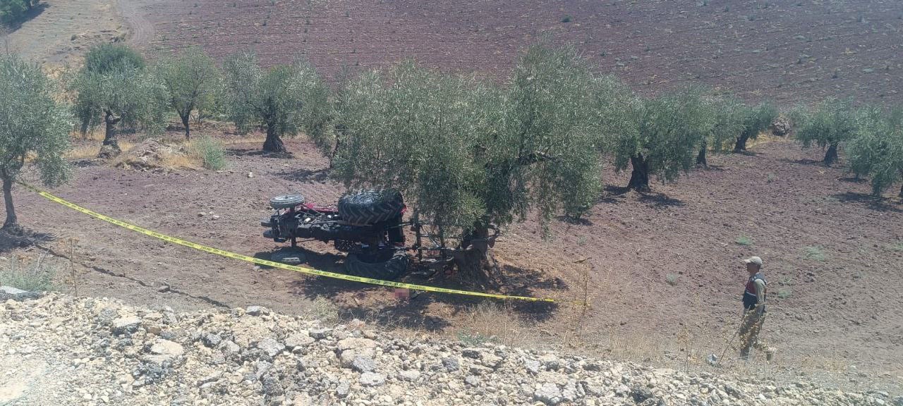 Devrilen Traktör Kazasında 10 Aylık Bebek Yaşamını Yitirdi