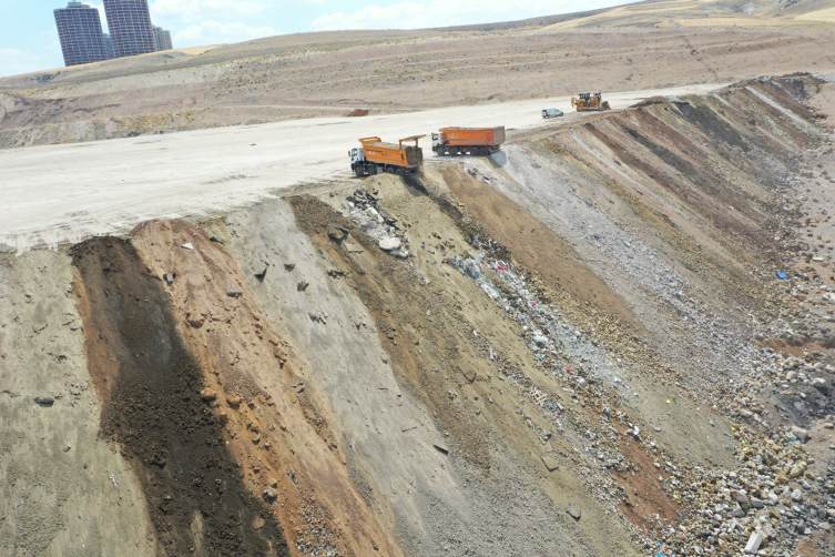 Büyükşehir Belediyesi’ne 7,4 Milyon Liralık Çevre Cezası