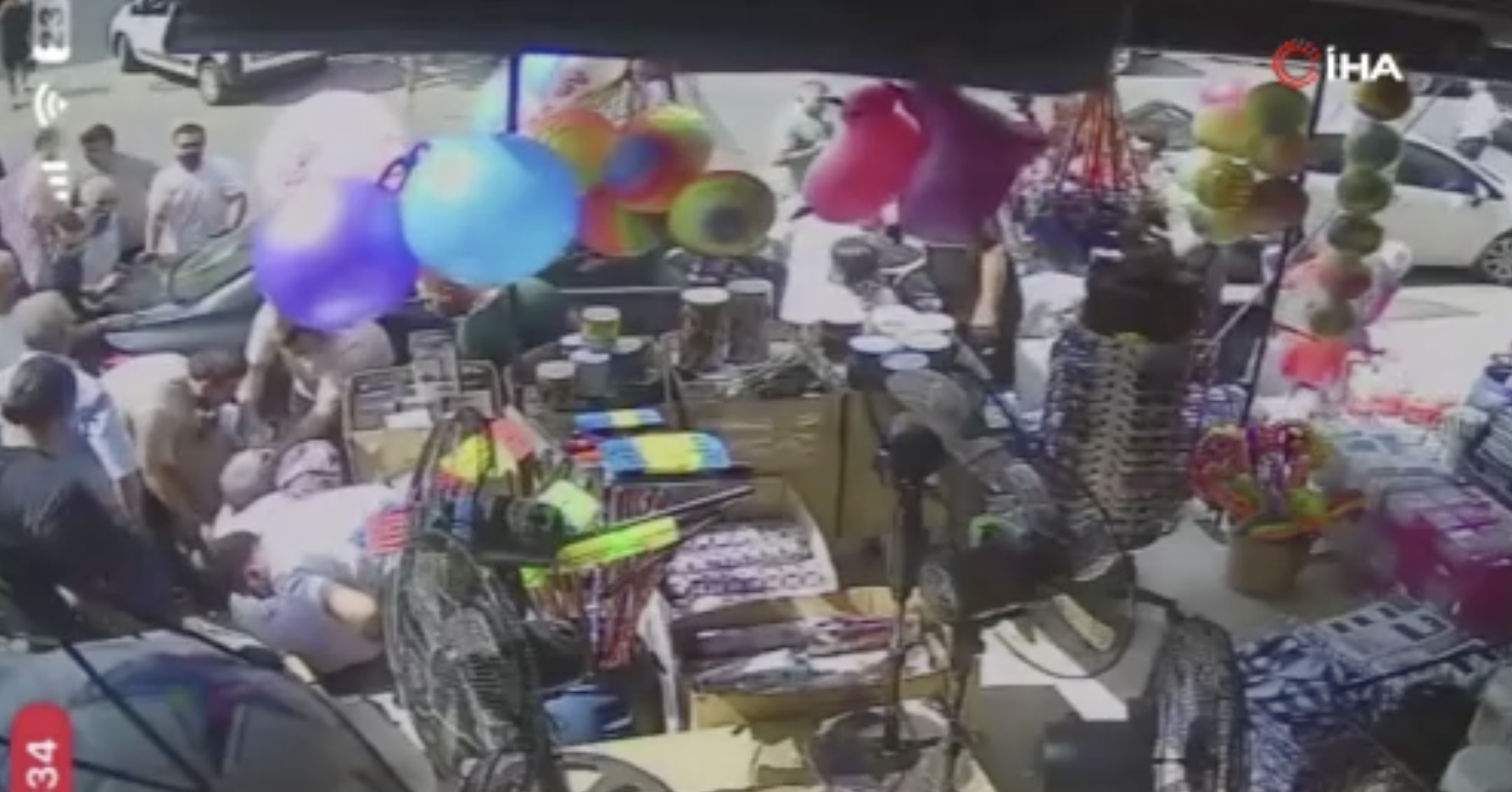 El Freni Çekilmeyen Vinç, Dede ve Torunlarını Ezdi