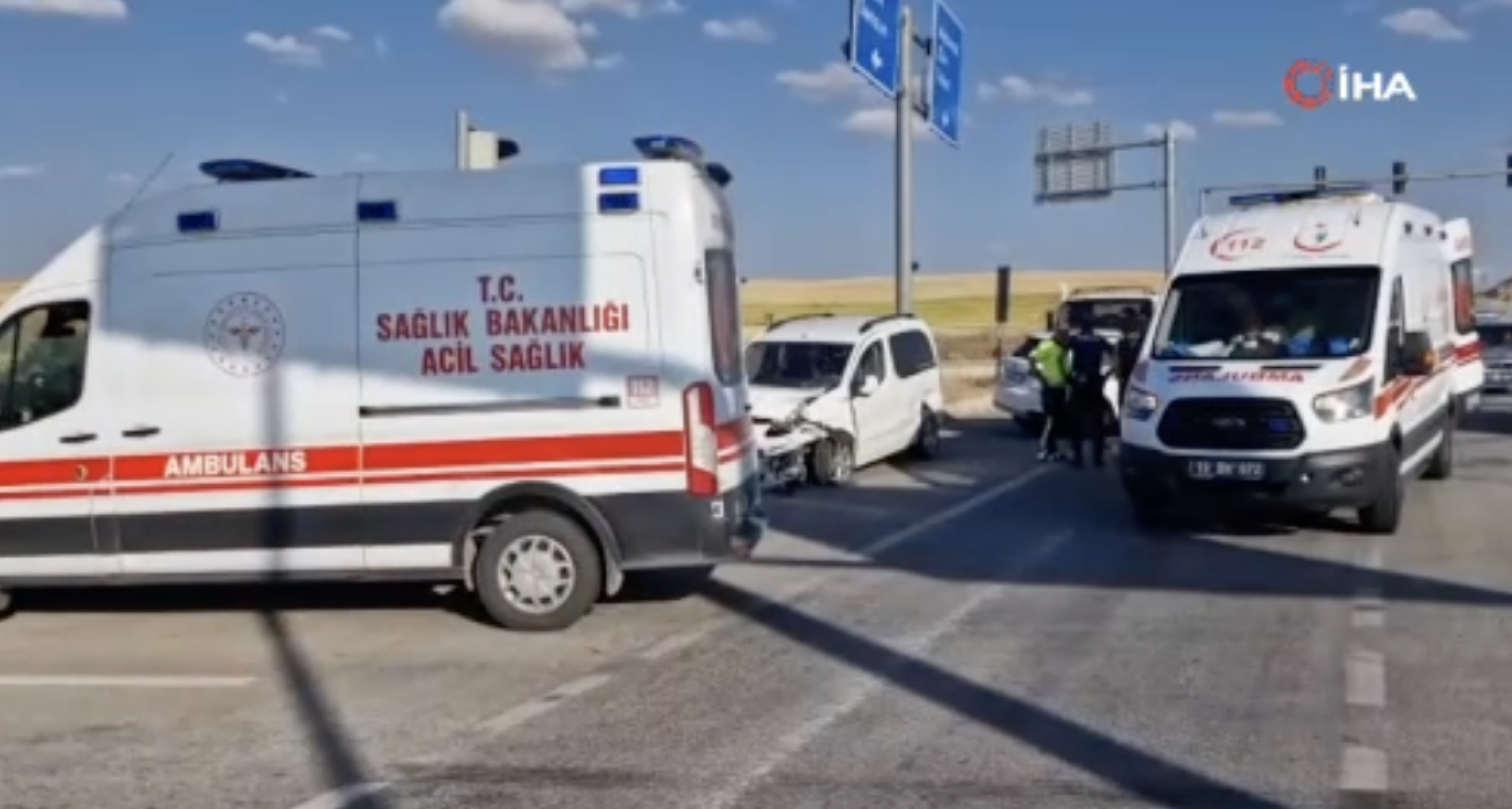 Kavşakta Feci Çarpışma: 10 Yaralı Var