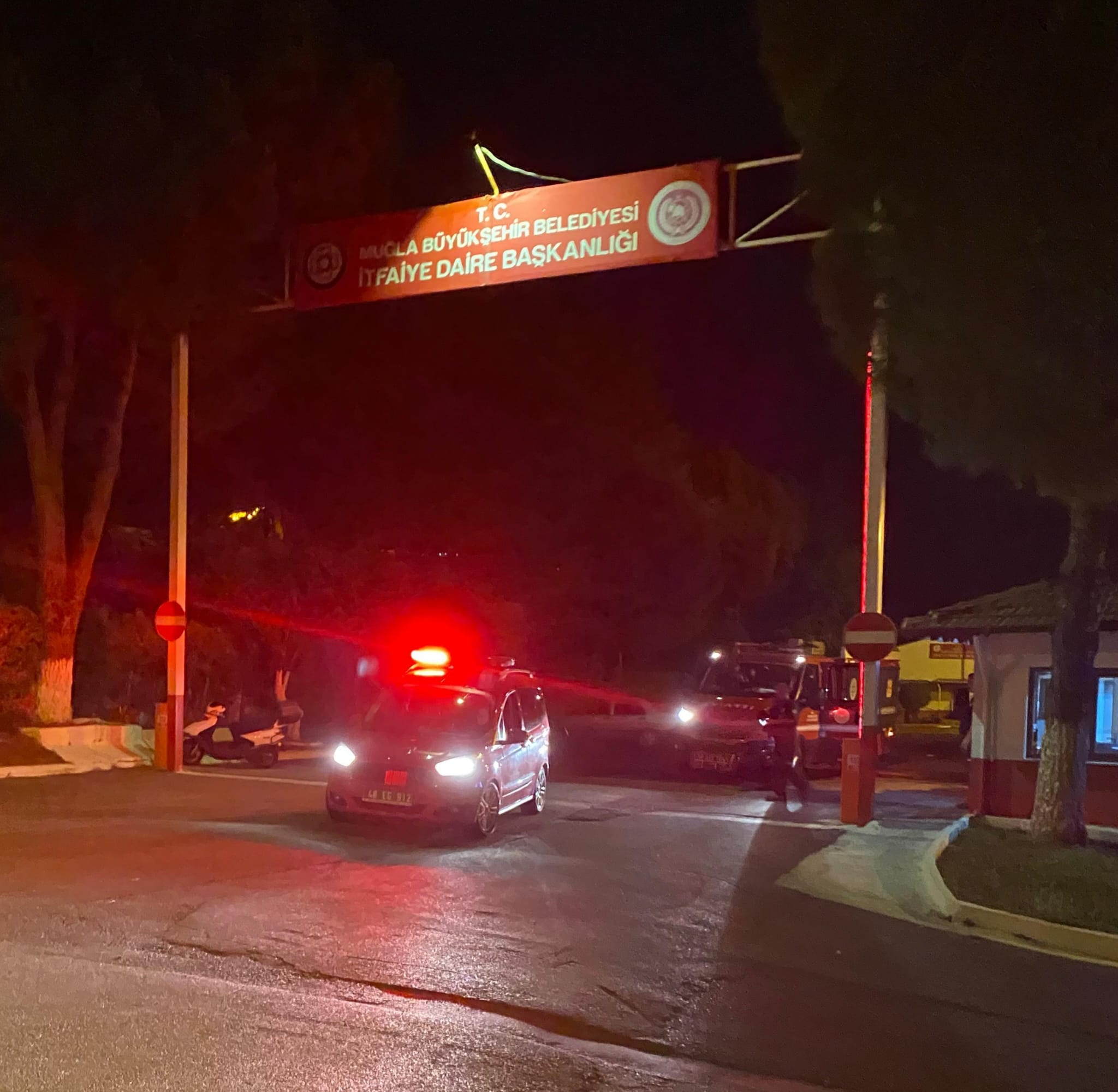 İtfaiye Ekipleri Muğla'dan Balıkesir'e Desteğe Gittiler