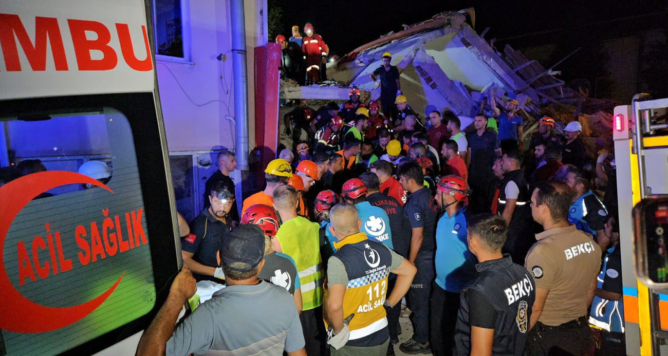 Mucize Kurtuluş: Yıkılan Binadan 6 Kişi Sağ Çıkarıldı