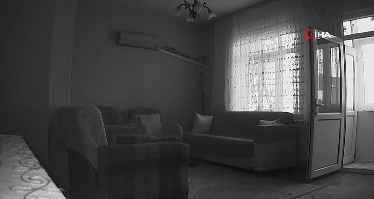 Balıkesir'deki Deprem Güvenlik Kamerasına Böyle Yansıdı