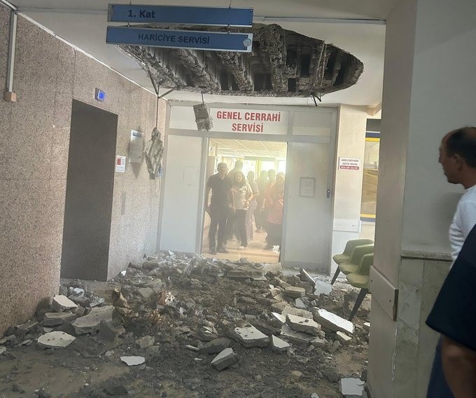 Tavanı Çöken Devlet Hastanesinin Bir Katı Kullanıma Kapatıldı