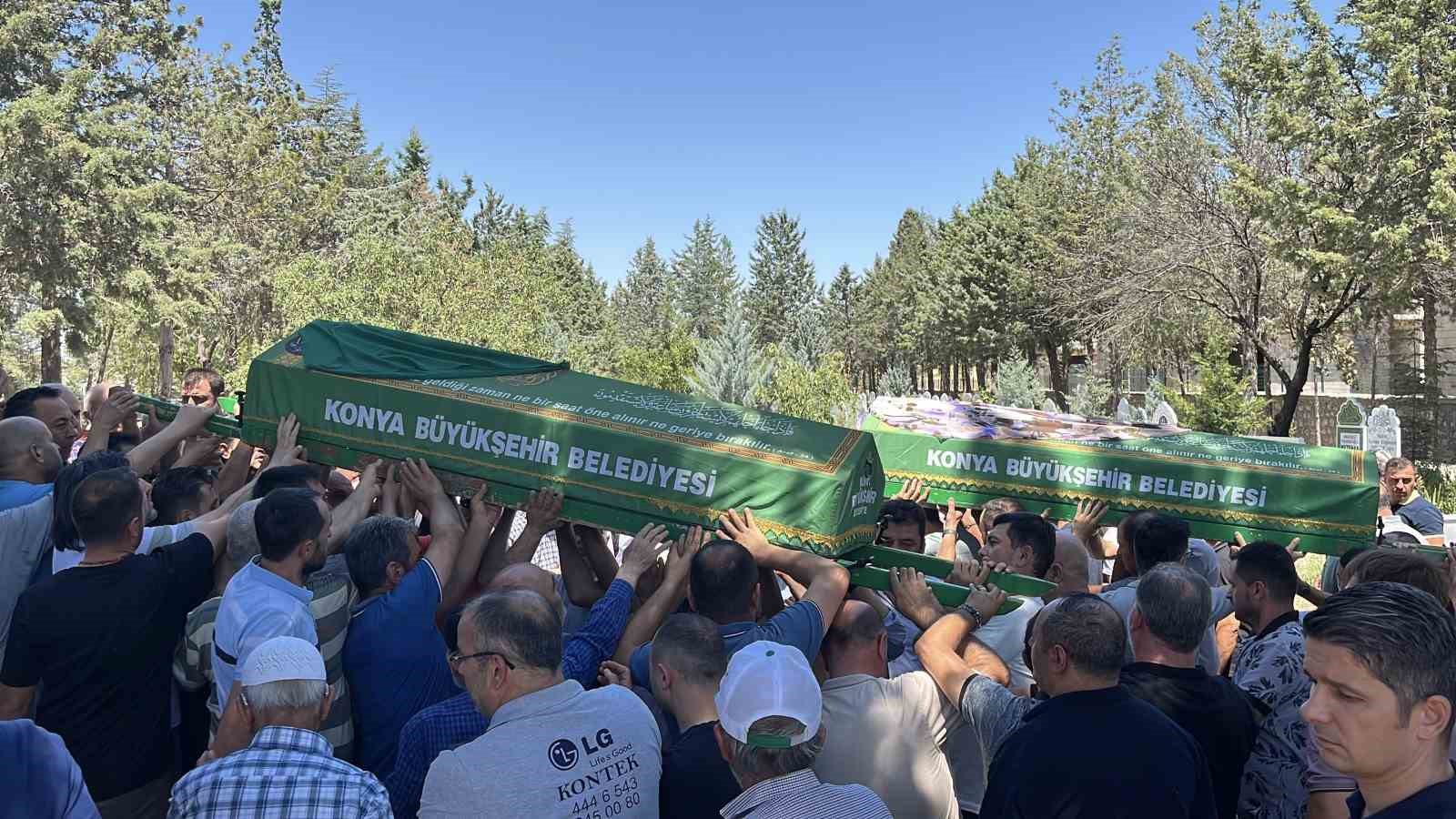 Derede Boğulan Kız Kardeşlere Acı Veda