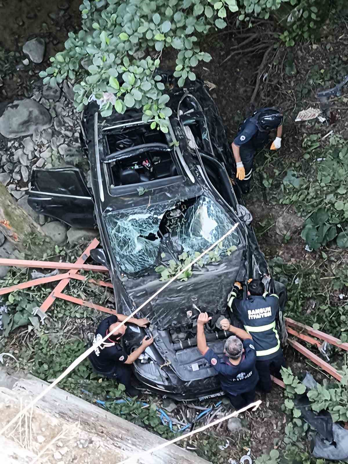 Köprüden Düşen Otomobil Kazasında 12 Yaşındaki Çocuk Hayatını Kaybetti