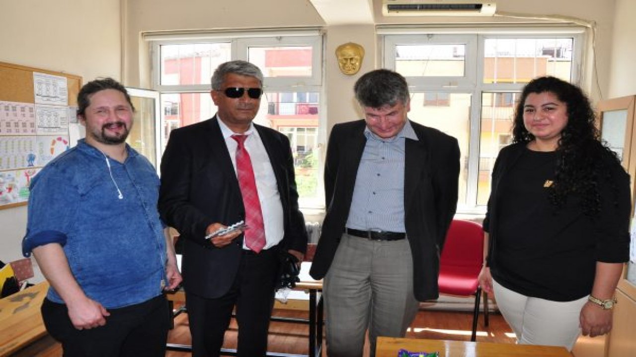 Görme engelli öğrencilere anlamlı hediye