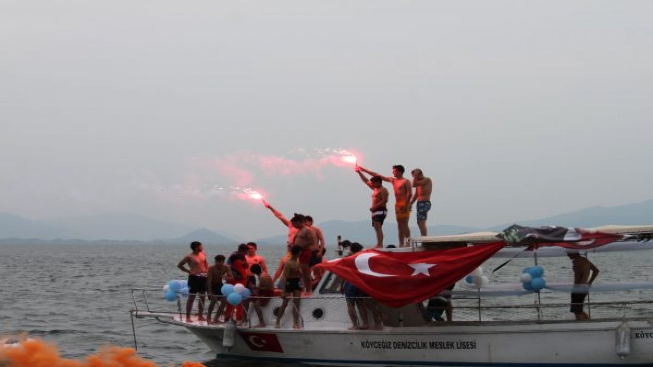 Diploma için kulaç attılar