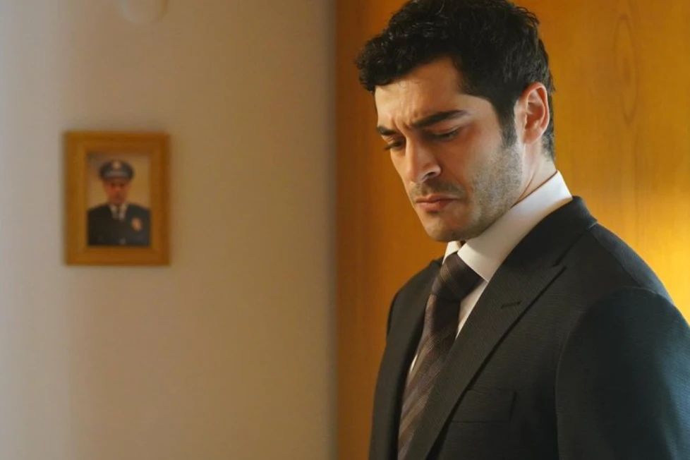 Ünlü Oyuncu Burak Deniz, Datça’da Dev Yatırımıyla Gündemde