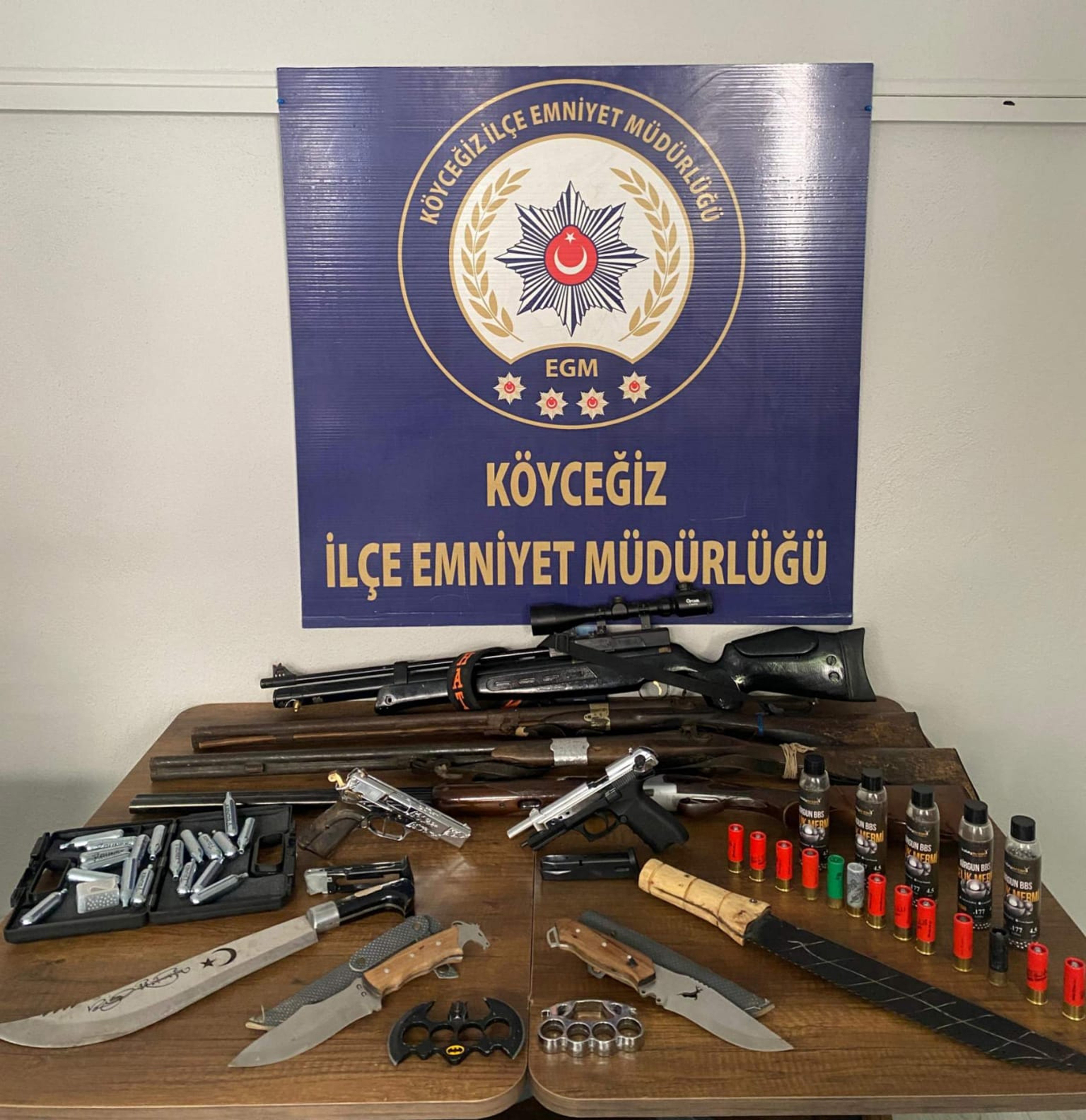 Muğla Köyceğiz’de Ruhsatsız Silah Operasyonu