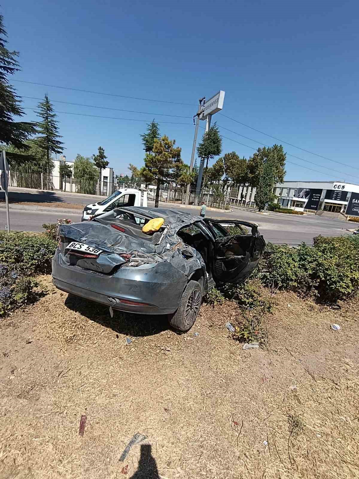 Takla Atan Otomobilde 5 Yaralı, 1 Çocuk Hayatını Kaybetti
