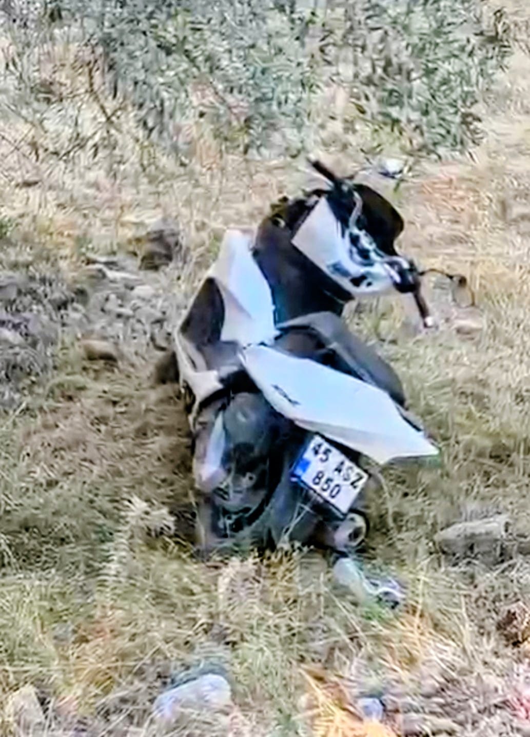 Muğla'da Motosiklet Sürücüsü Uçurumdan Yuvarlandı