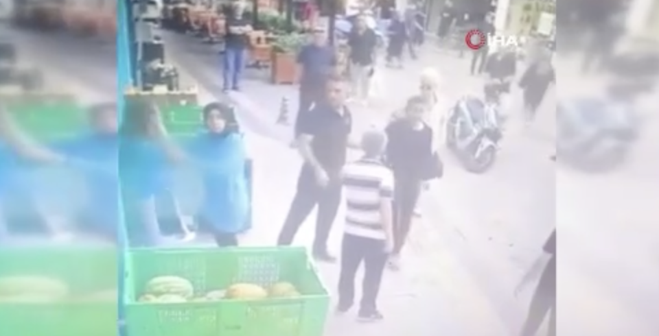 Eski Sevgili Markette Dehş*t Saçtı: Kız Arkadaşına Saldırdı, Müdahale Eden Vatandaşı Bıçakladı