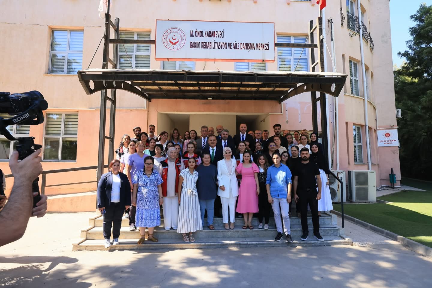 Bakan Göktaş, Milas’ta Bakım ve Rehabilitasyon Merkezini Ziyaret Etti