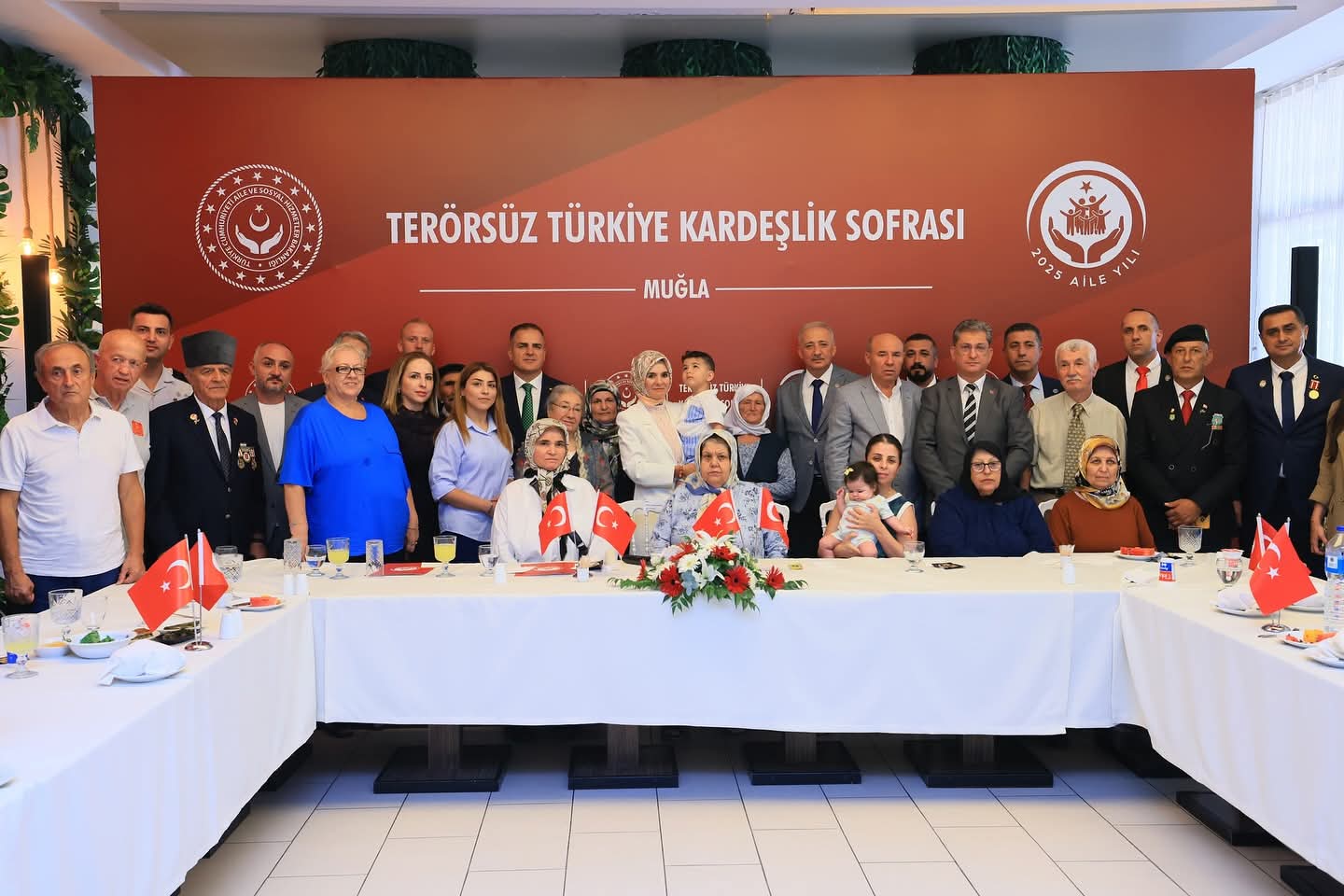 Muğla'da Kardeşlik Sofrası