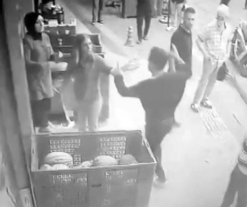 Eski Kız Arkadaşına Dehşeti Yaşattı