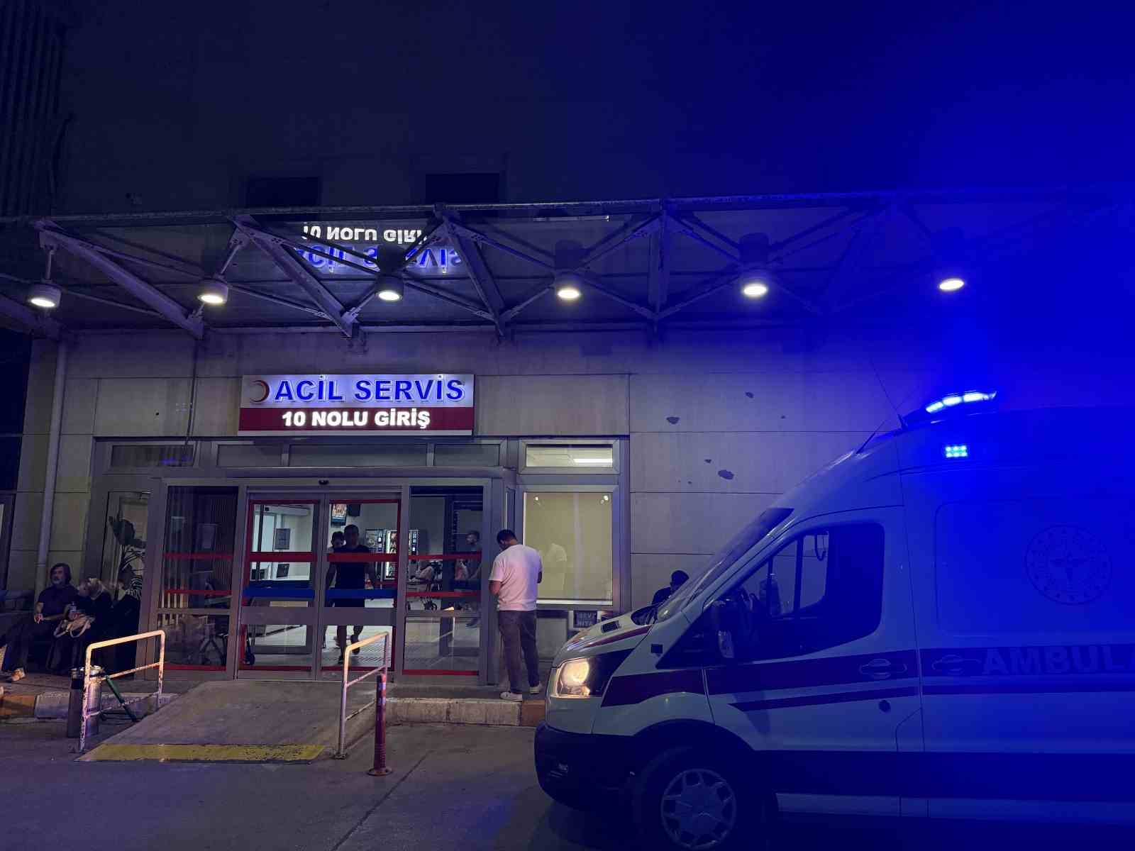 Boşanma Aşamasındaki Eşini Çalıştığı Hastanede Vurarak Ağır Yaraladı