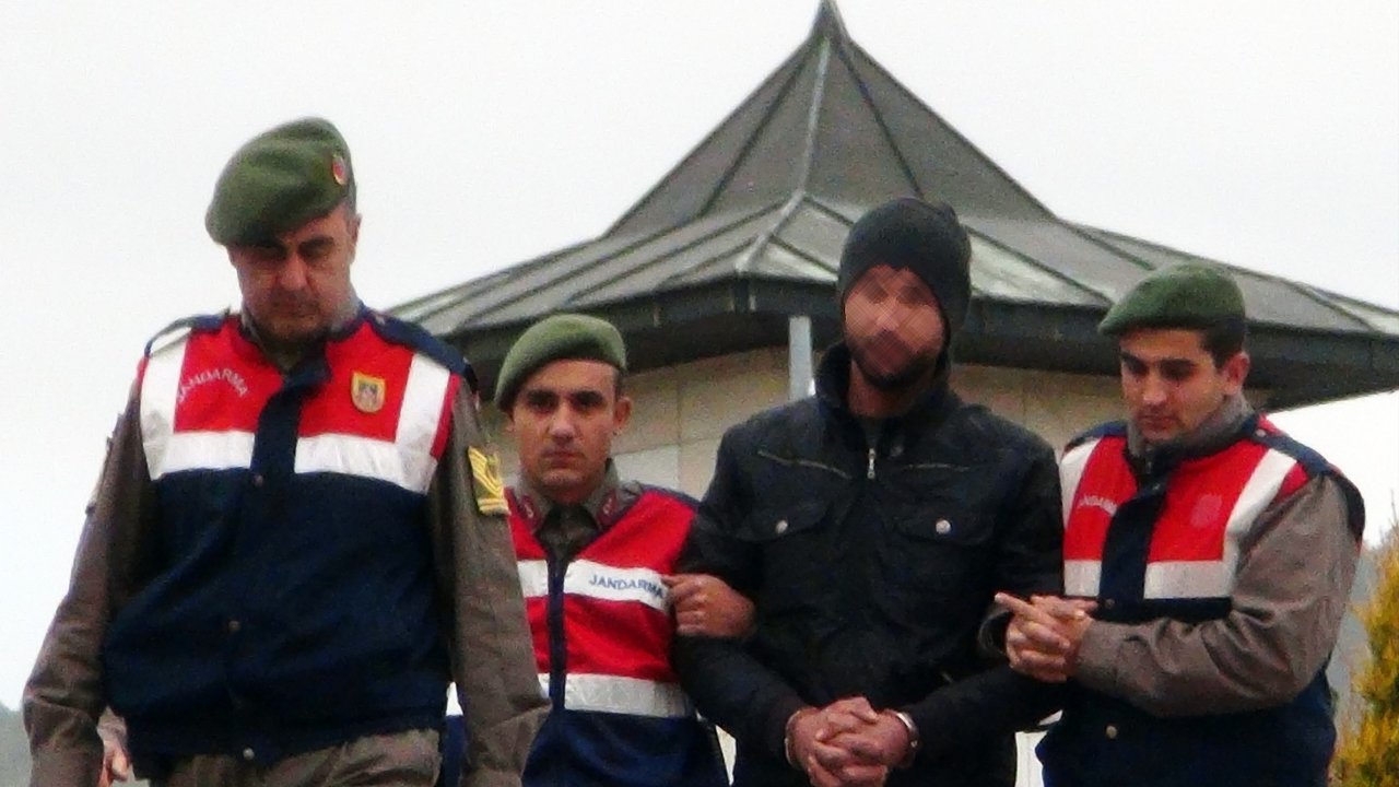 Cinayet zanlısı adliyeye sevk edildi