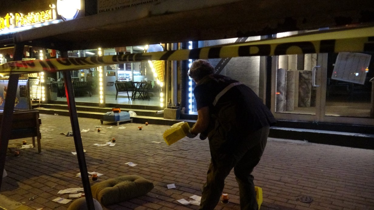 Oda Başkanı, Genç Kadını ve Arkadaşını Öldürdü