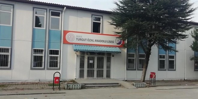 Lisede Tepki Çeken Kurallar: Valilik Soruşturma Başlattı