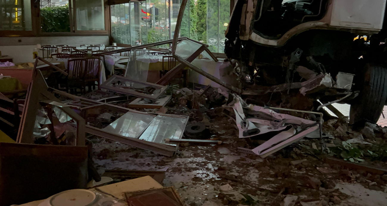 Freni Arızalanan Tır Dehşet Saçtı: Ortalık Savaş Alanına Döndü! O Anlar Kamerada