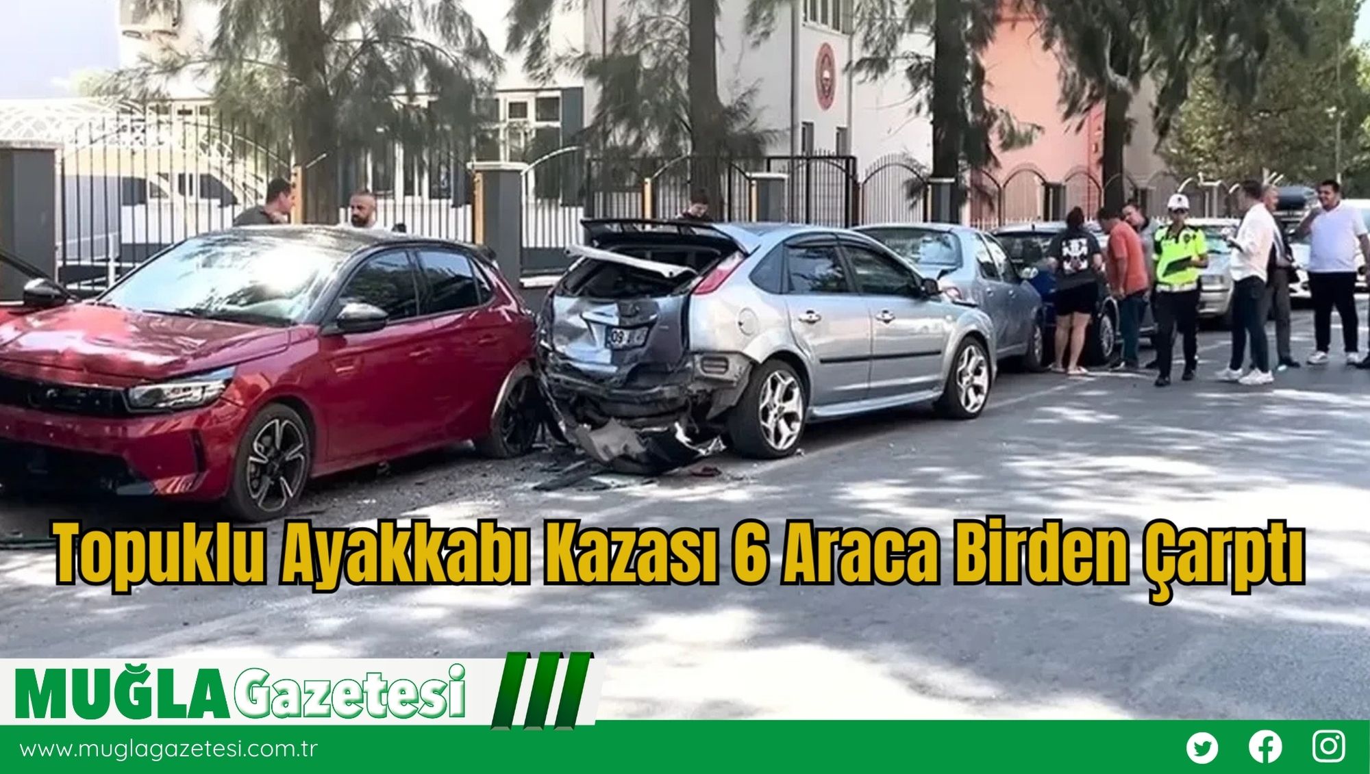 Topuklu Ayakkabı Kazası: 6 Araca Birden Çarptı