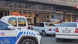 Oto Tamirhanesinde Silahla Oynayan Kalfa, Çırağını Vurdu