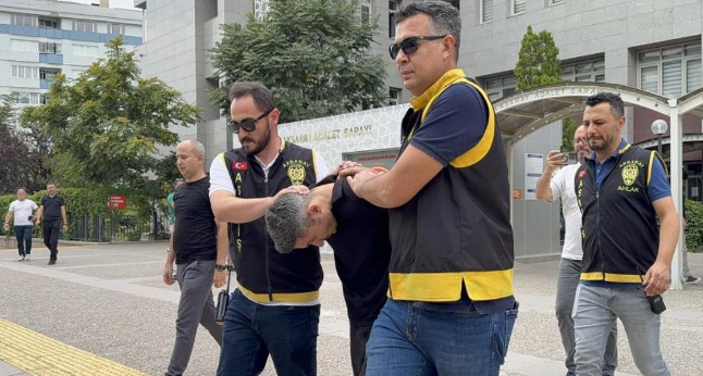 Acı Son: Öldürdüğü Arkadaşını Dondurma Dolabına Koyup Araziye Atmış