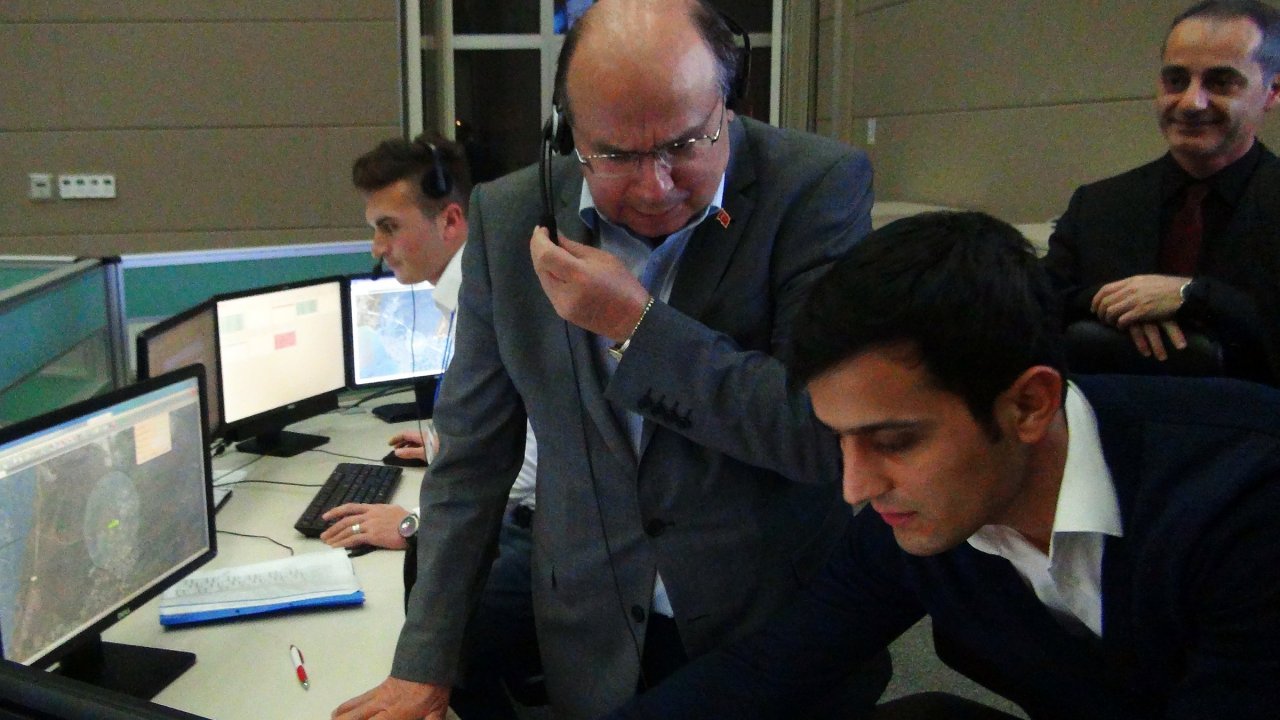 Yeni yılın ilk çağrısını Vali Amir Çiçek aldı