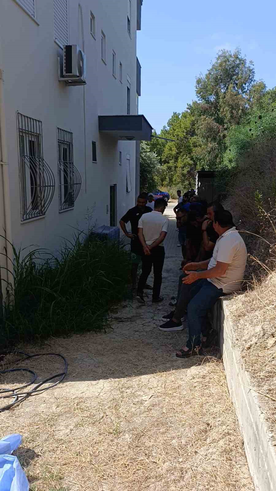 Anahtarını Unuttu, Çatıdan Balkona İnmeye Çalışan Teknik Direktör Hayatını Kaybetti