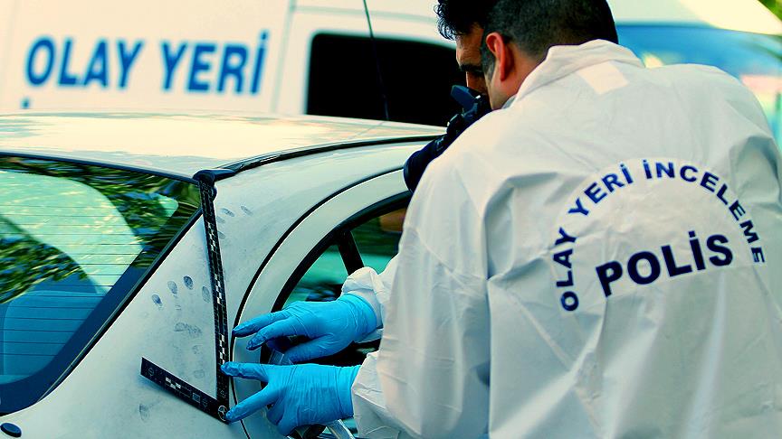 16 Yaşındaki Kız Çocuğu Otomobilde Ölü Bulundu