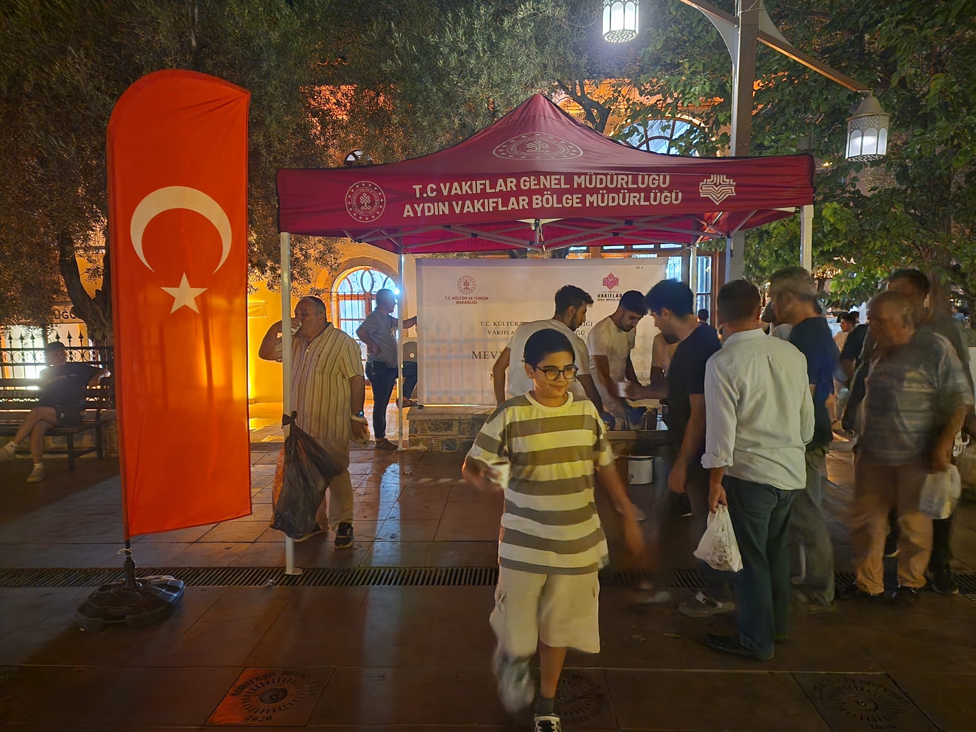 Muğla'da Osmanlı Şerbeti İkram Ettiler