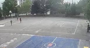 Faciayı Okul Müdürü Önledi: Çocukları Ölümden Döndüren Müdahale Kamerada